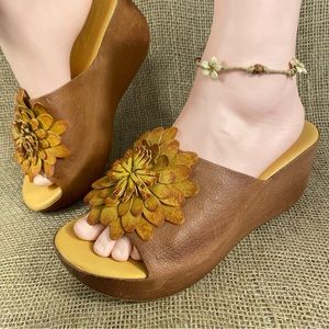 floral sandals Kork Ease  wedges leather platform heels cognac brown women sz 8